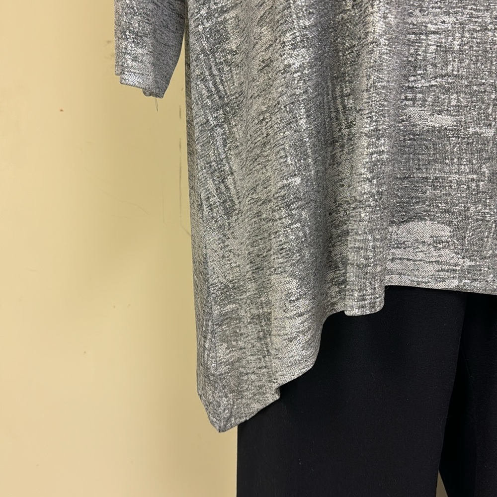 Plus Size Ruby Rd. Silver High Low Blouse - image 5